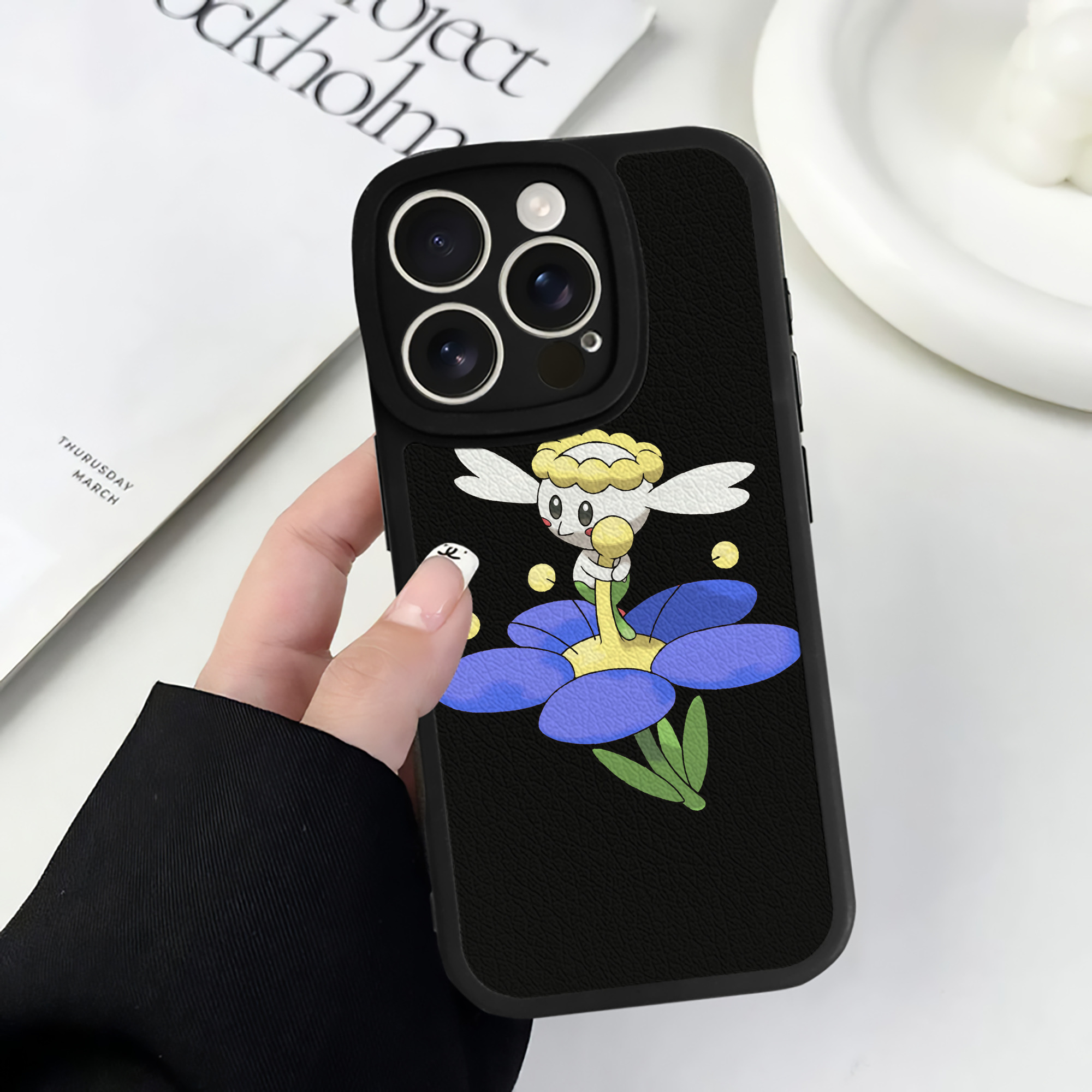 （画像用） ポケットモンスター Pokémon 【iPhone 16シリーズ対応】シリコンスマホケース（レザー調） 材質：シリコン